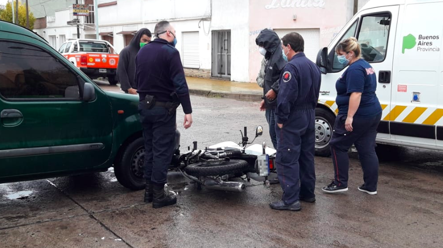 Fuerte Choque Entre Una Moto Y Un Utilitario En San Vicente Canal Verte